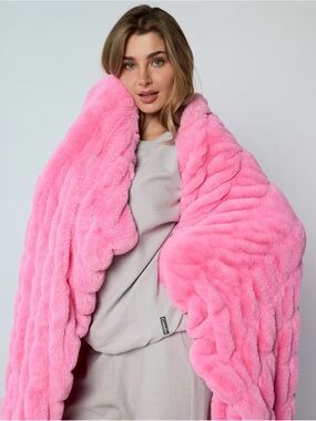 Comfrt Dreamer Blanket Large Pink NEW